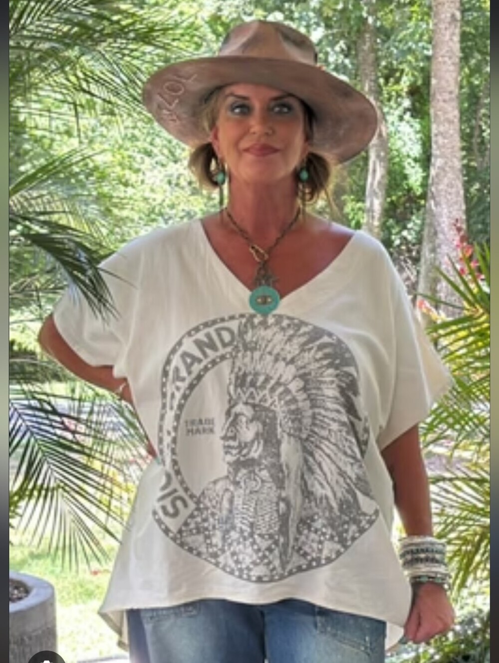 Jaded Gypsy 100% Cotton Cream V-Neck Graphic Women’s Top_ L/XL